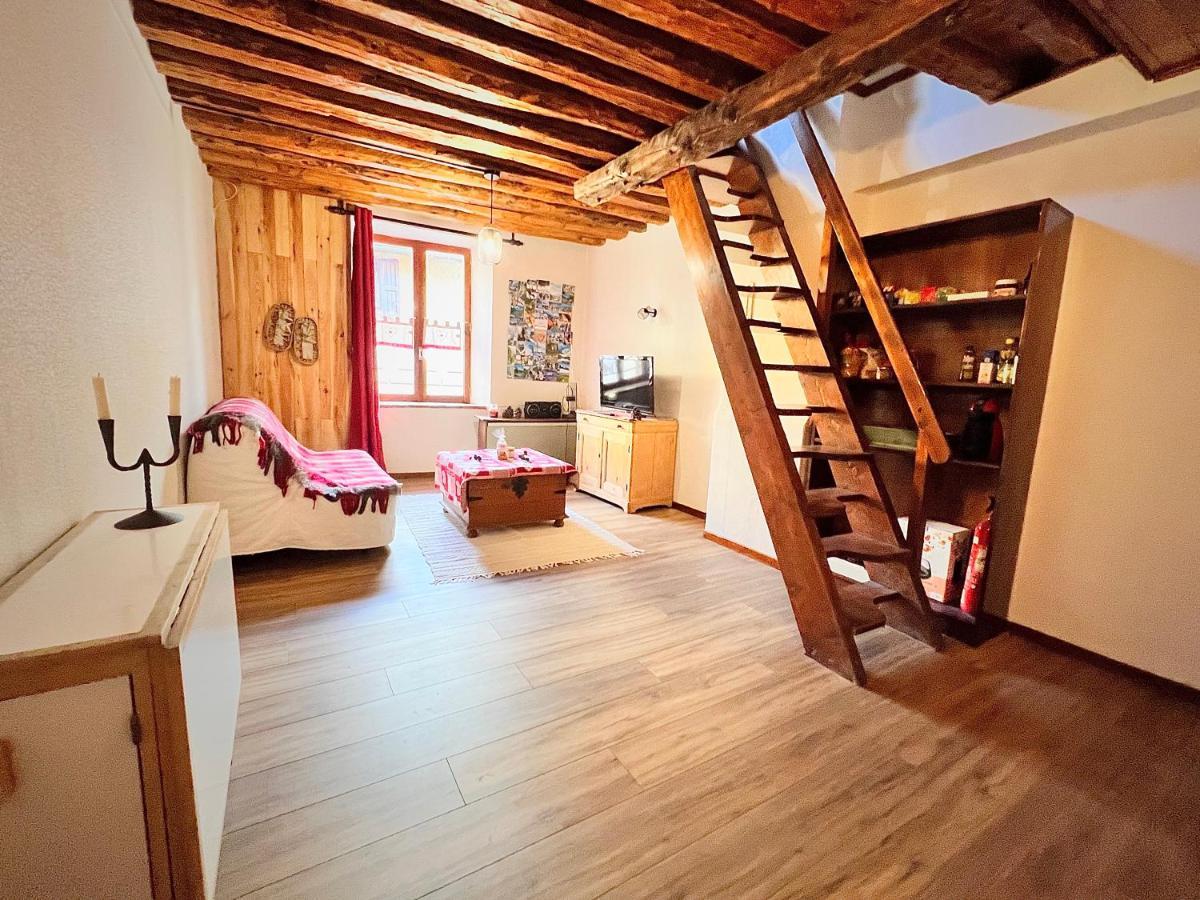 T2 Au Charme Authentique Apartment Briancon  Bagian luar foto